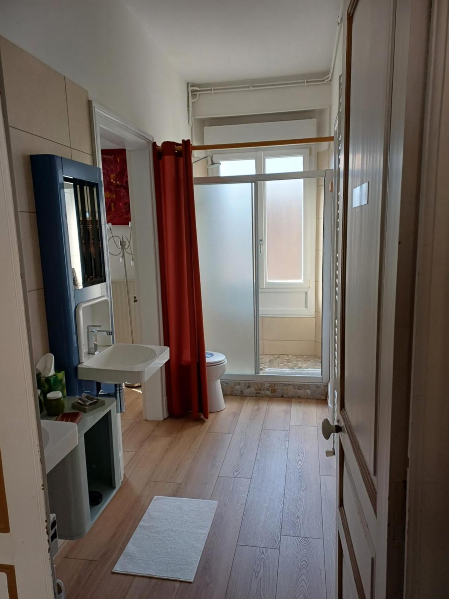Chambre D'Hotes Les Epicuriens Epernay Exterior photo